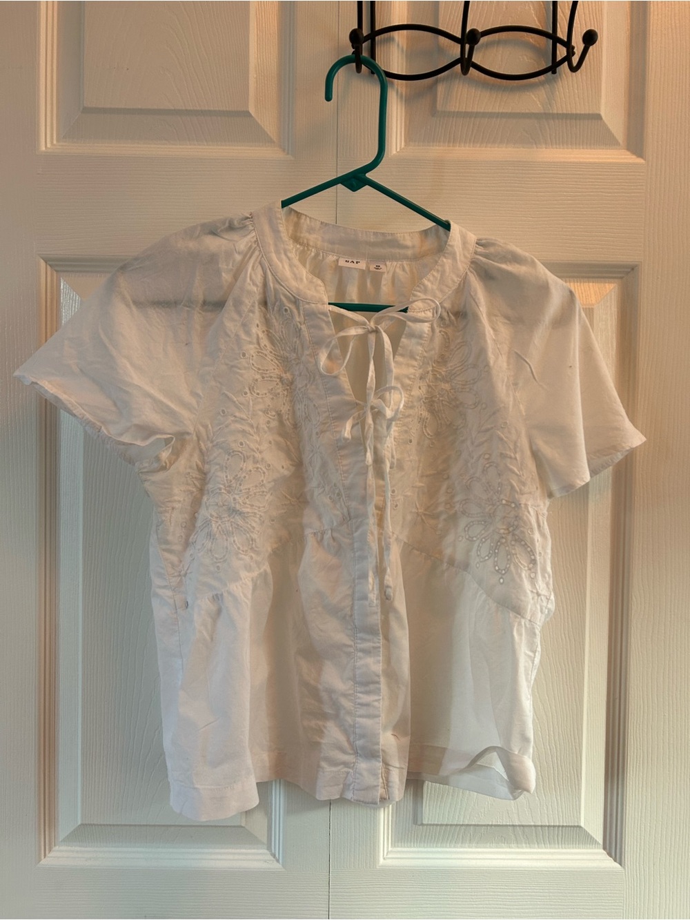 GAP White Embroidered Tie-Neck Blouse, XS, white, 100% cotton